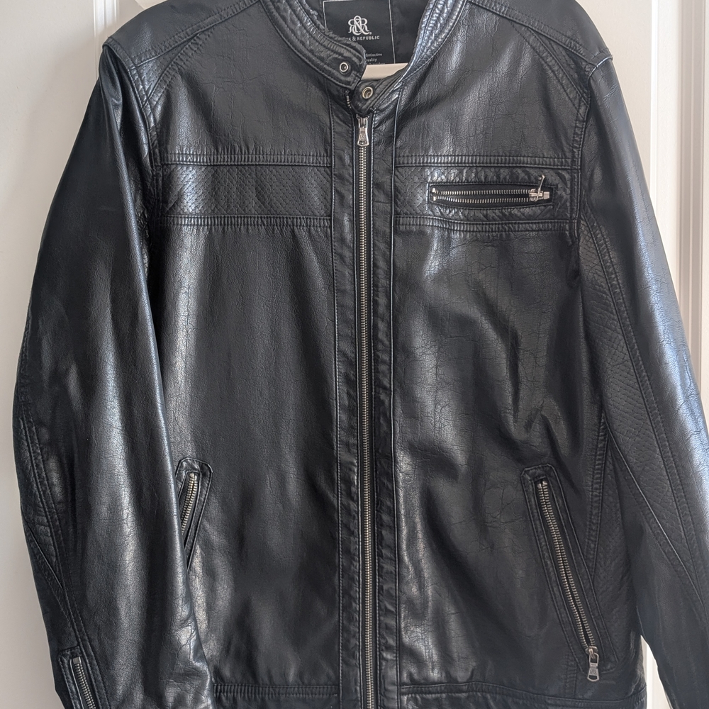 Rock & Republic Black Leather Bomber Jacket